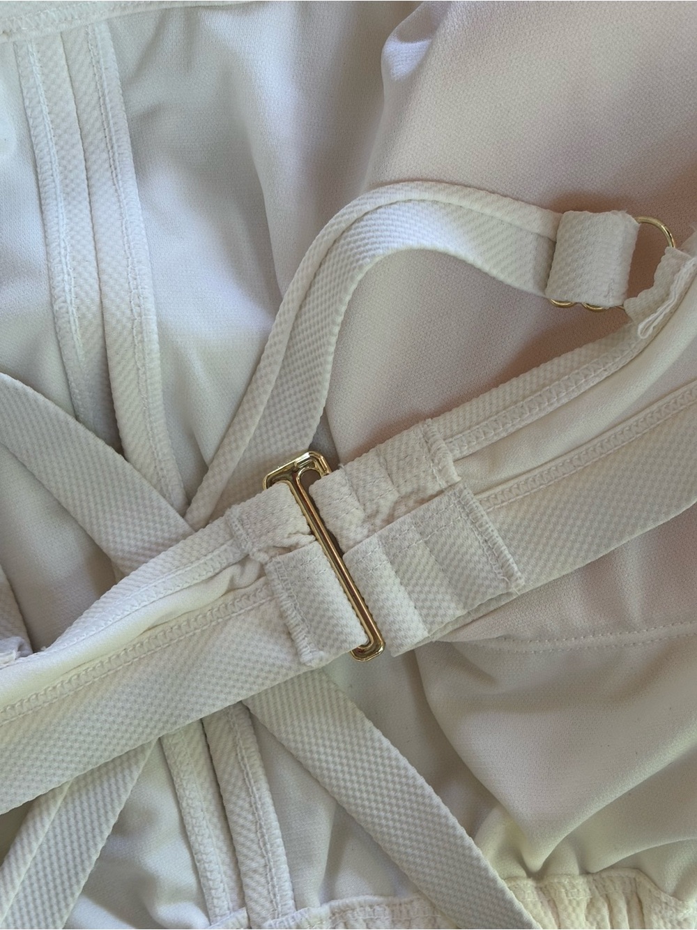 Time and Tru cream pique key halter swim top features a high neck design 3x - Picture 8 of 9